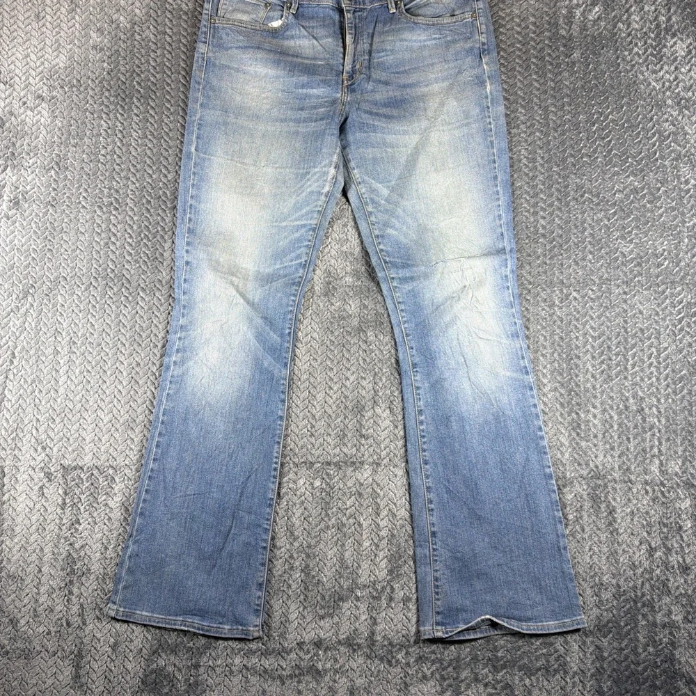 Levi's Demi Curve Women's Jeans Size 33 Bootcut Stretch Medium Wash Distressed